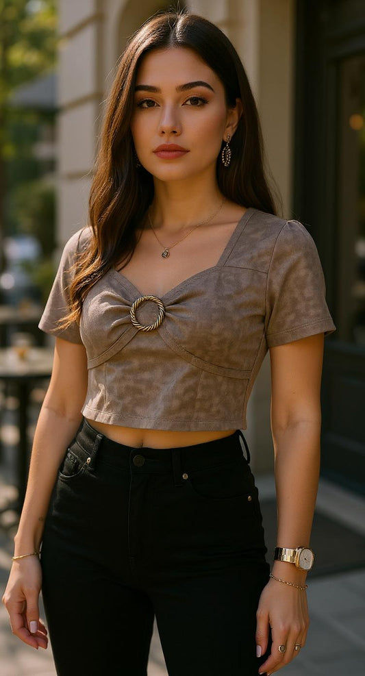 Top marrón con moño frontal / P251 image 1