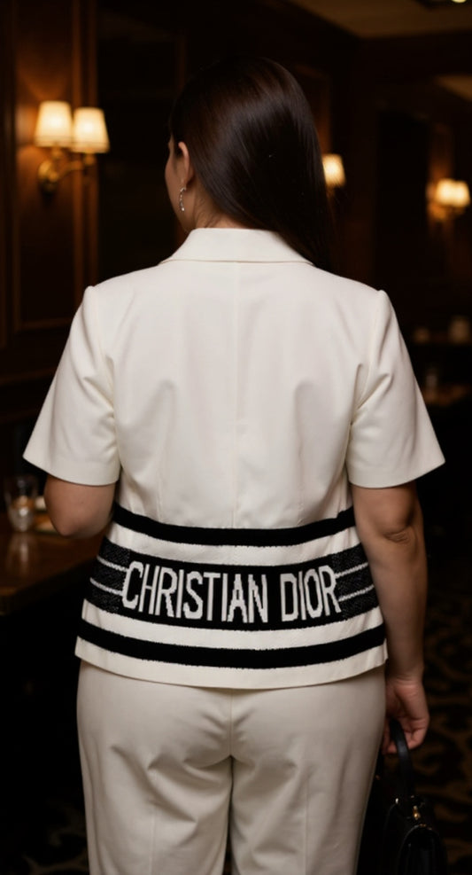 Blusa blanca con rayas negras / P301 image 1