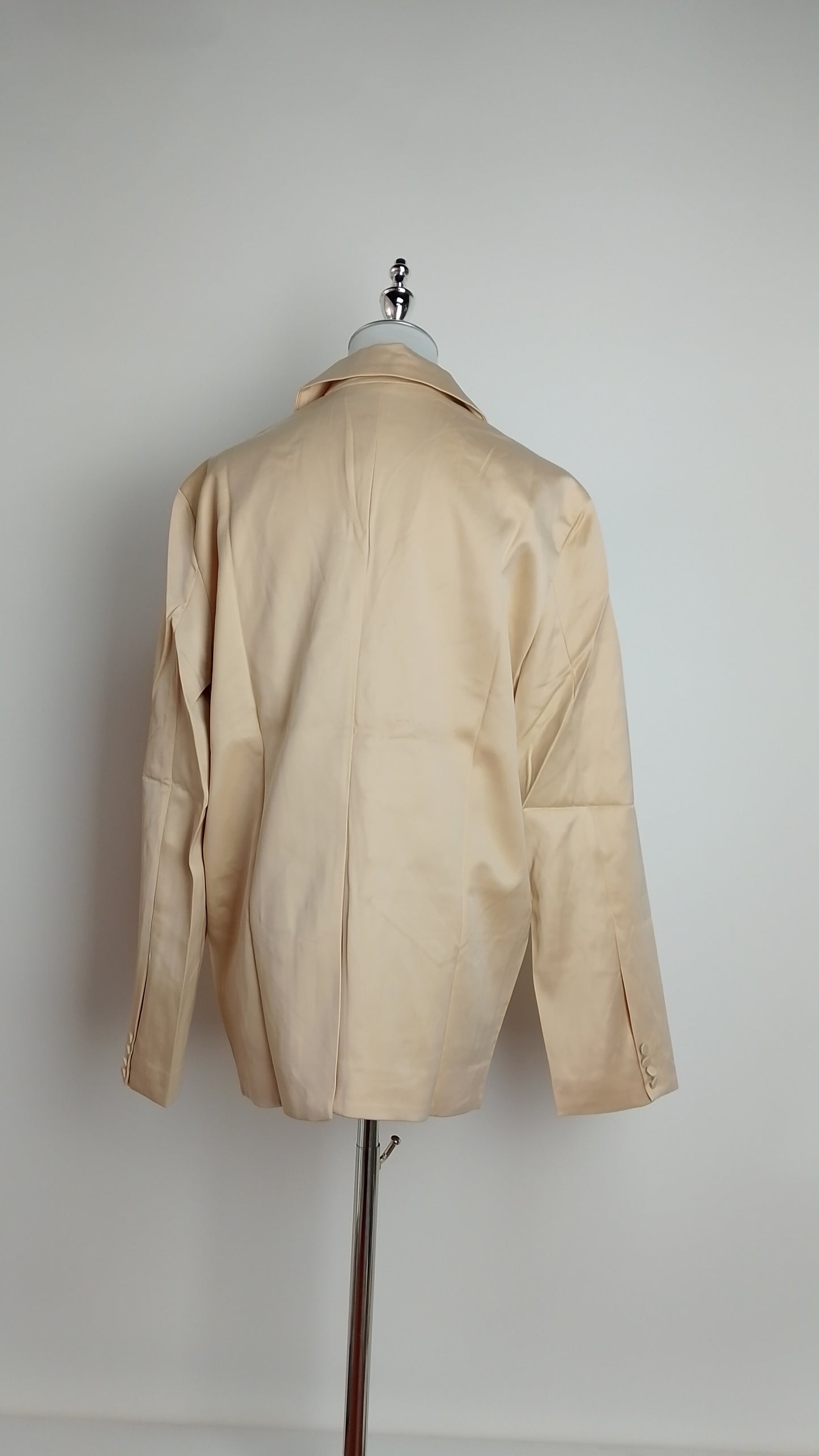 Blazer beige clásico – ANBL2601