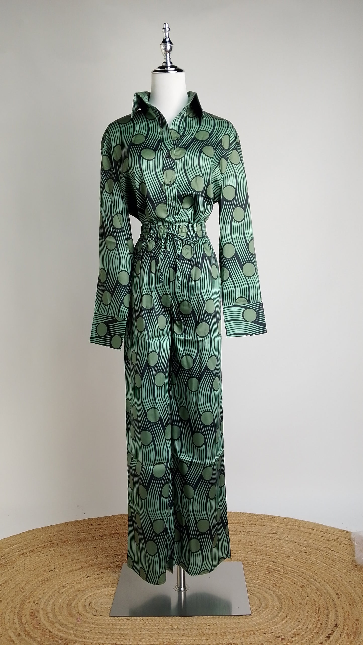 Set Camisa y Pantalón Verde Estampado Contemporáneo / ANSET02
