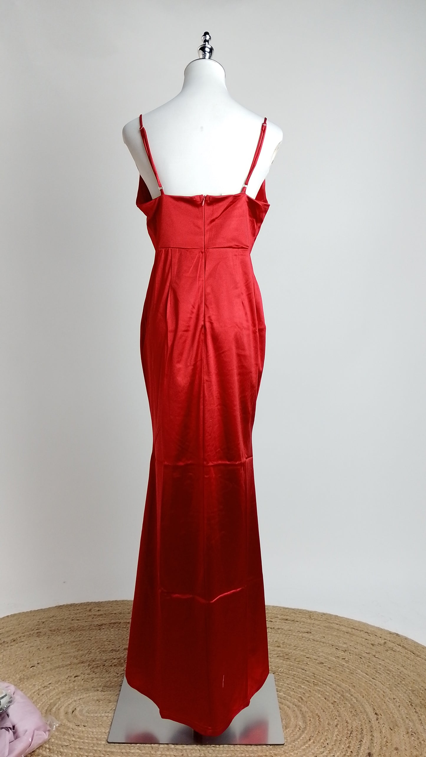 Vestido de Fiesta con Escote Corazón / ANU92