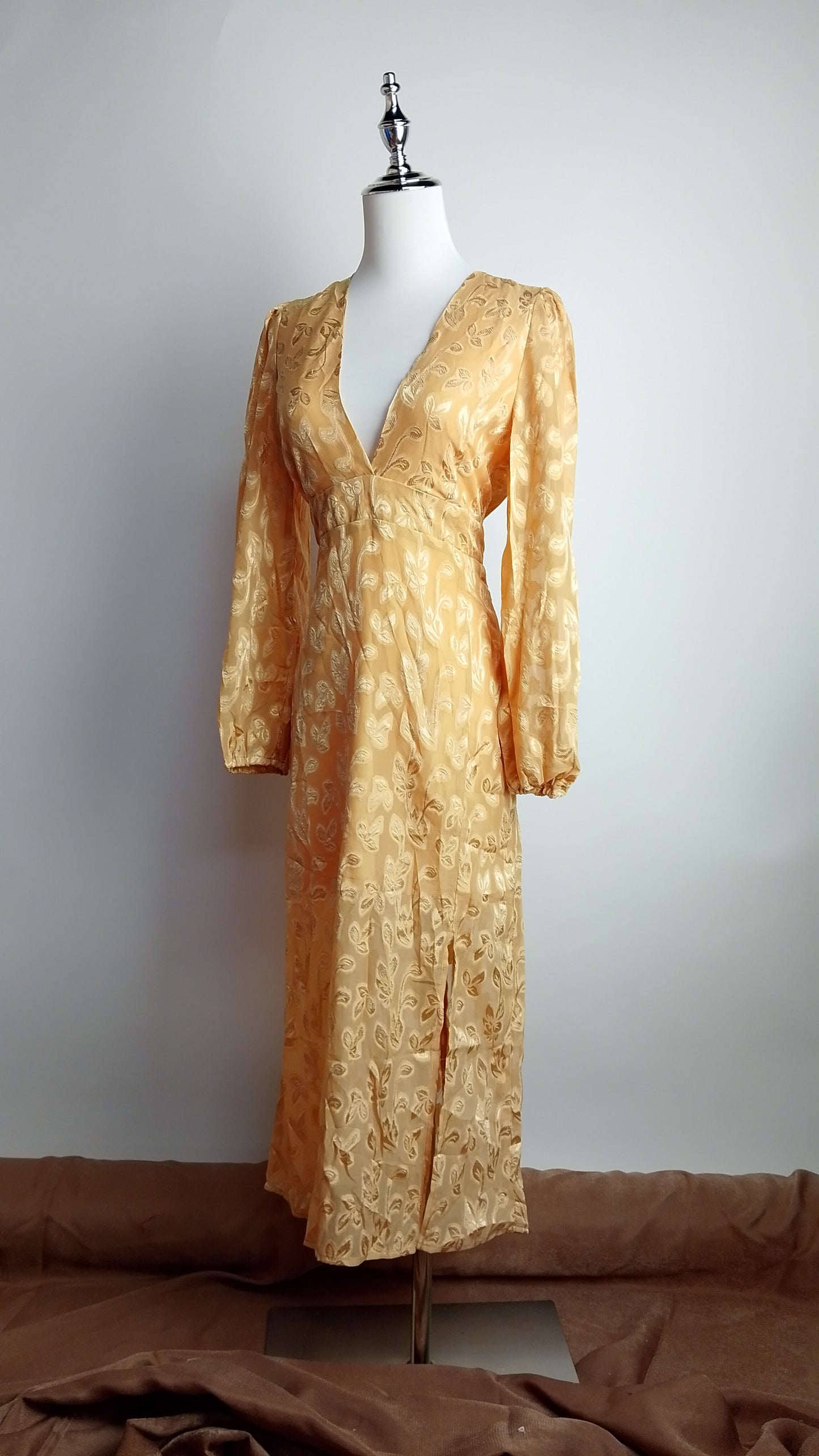 Vestido amarillo dorado satinado / ANV32