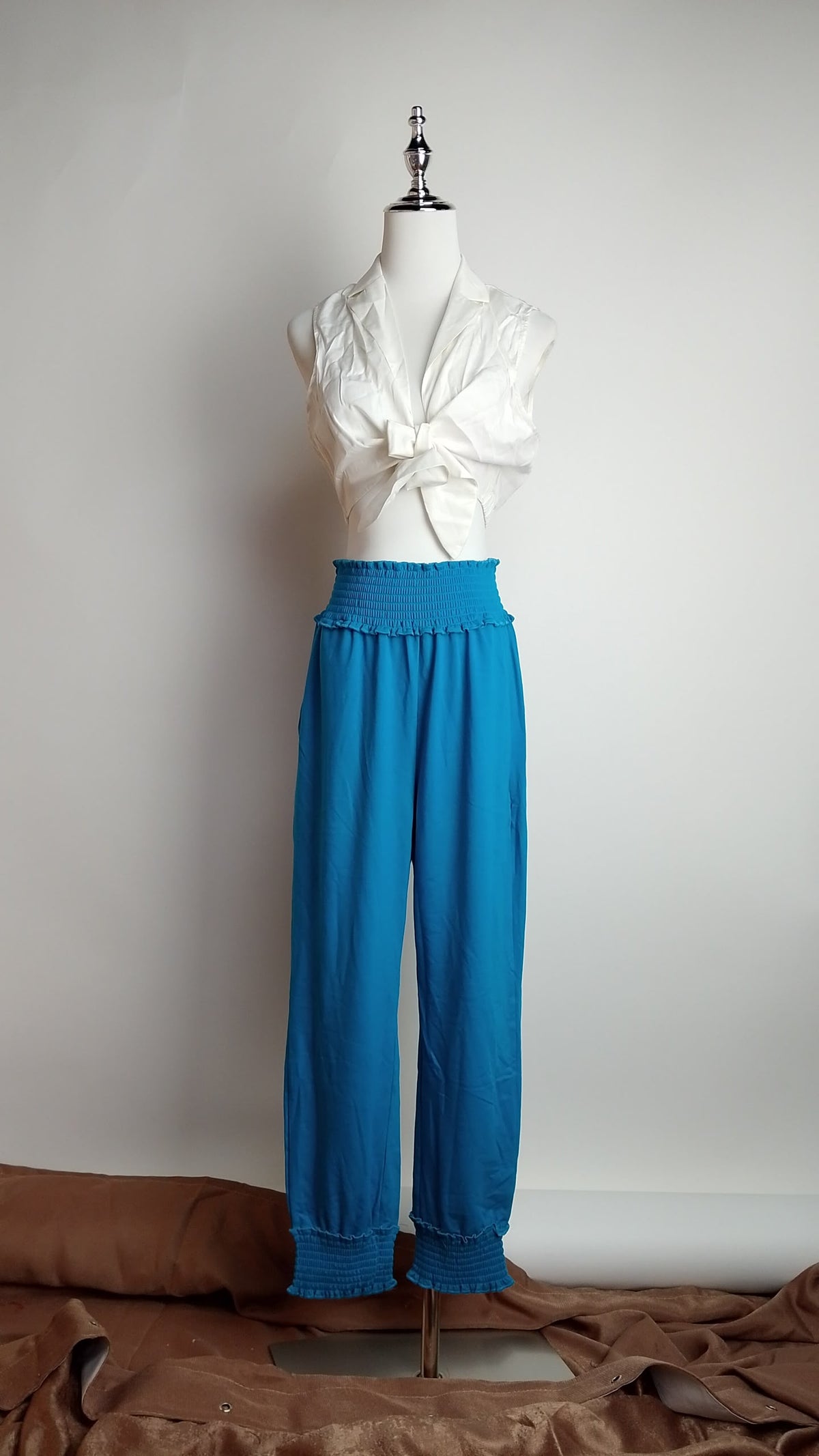 Outfits Blanco y Turquesa / CAS141