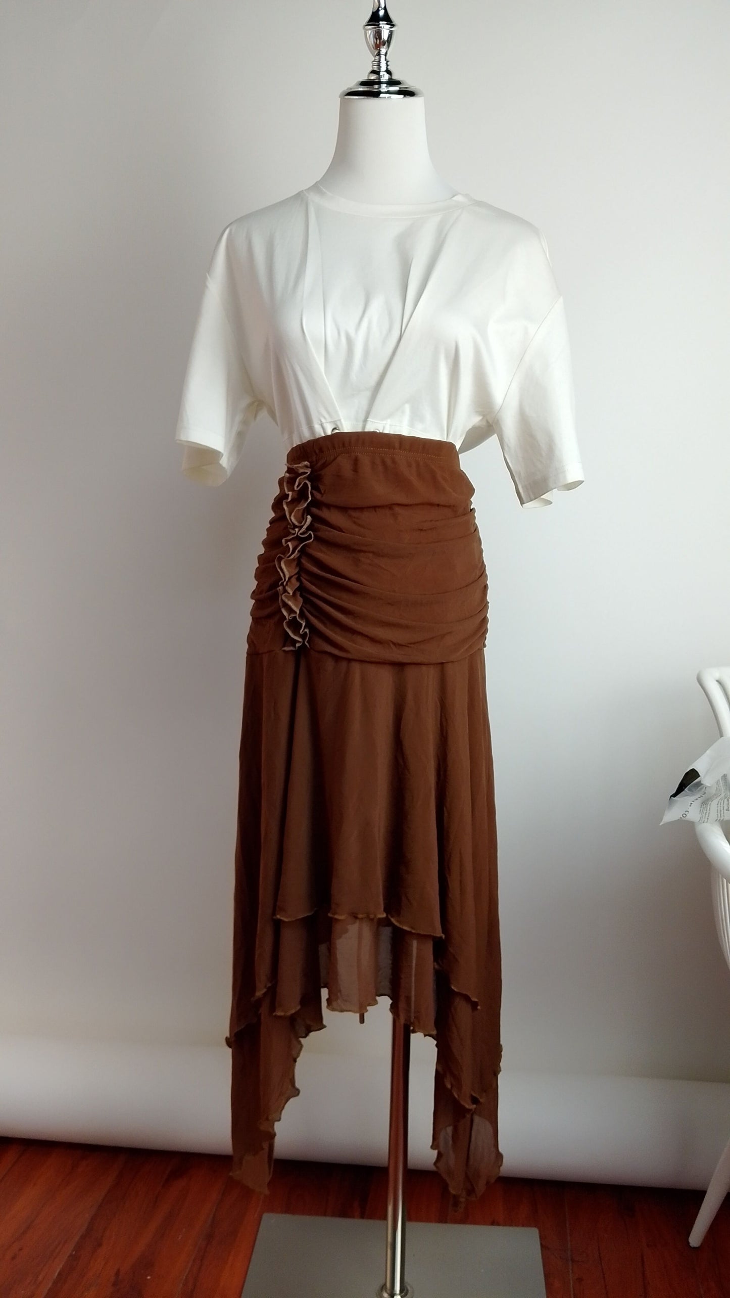 Falda con pliegos / SH66