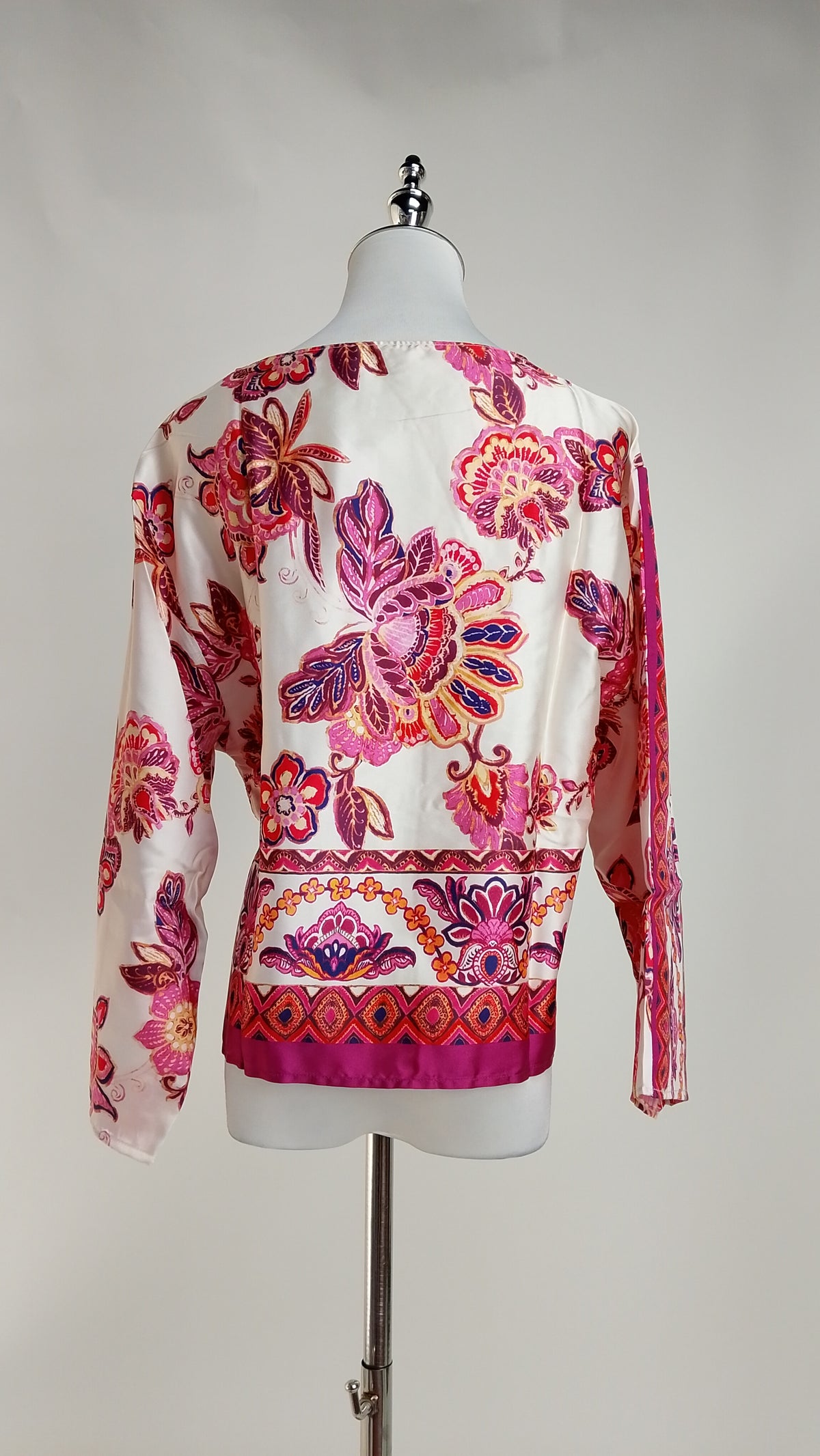 Blusa Estampada Flores fucsia / ANB26102