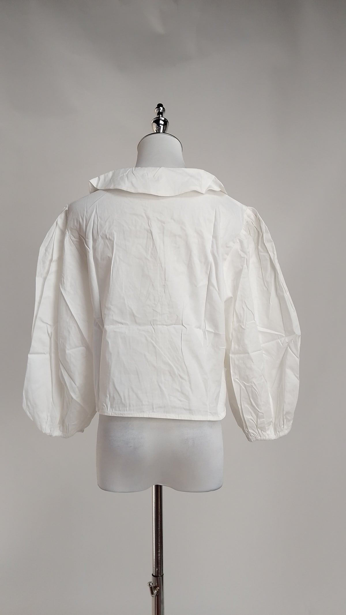 Crop Top Blanco Manga Abullonada / ANB26101