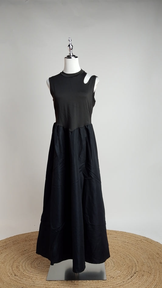 Vestido Negro Sin Mangas / L82A