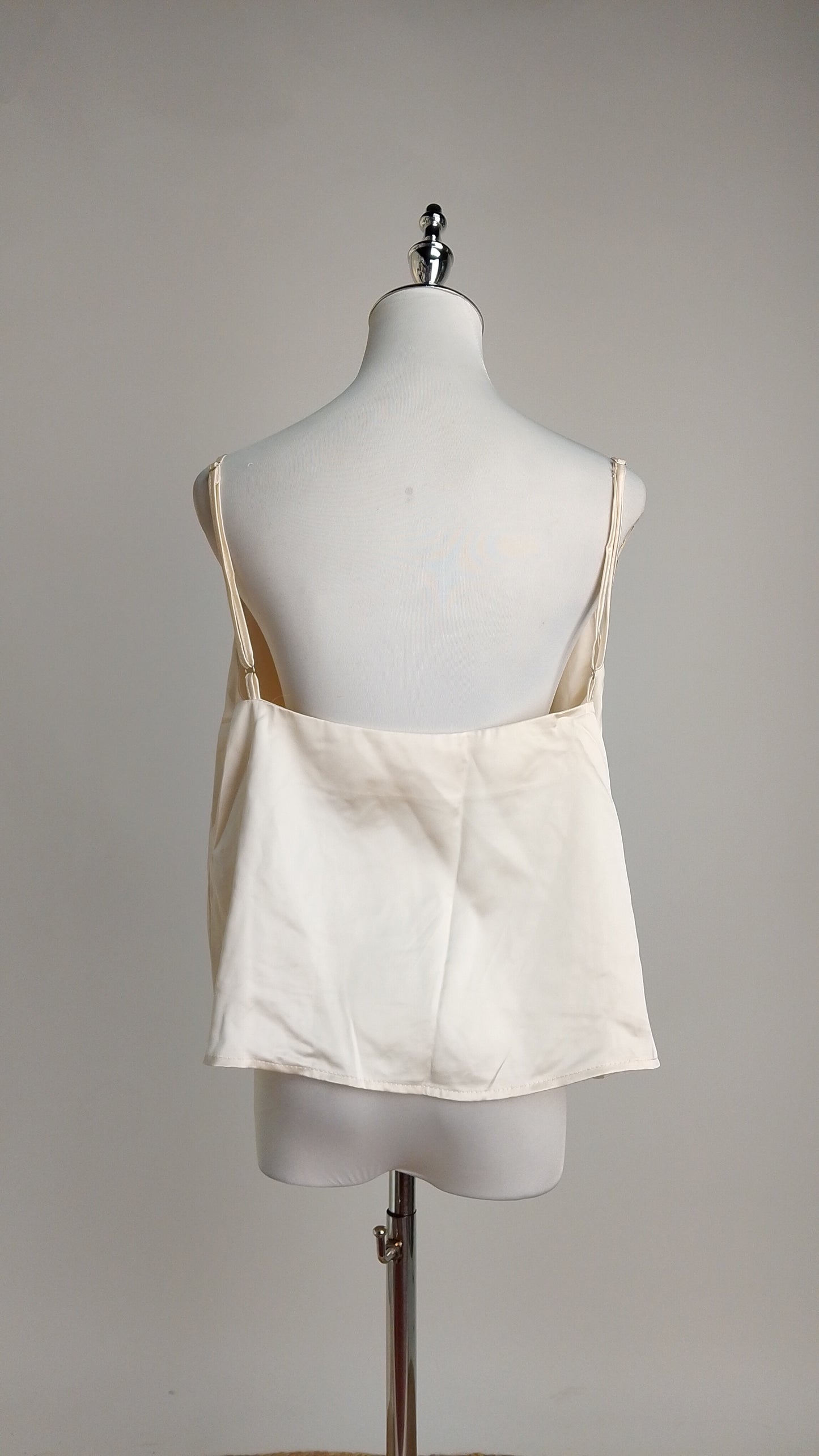 Blusa Satinada de Tirantes / ANB26036