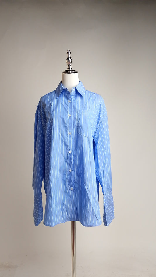 Camisa Azul Celeste de Manga Larga + Corset Elegance + Pantalón palazzo plateado /OUTEV70