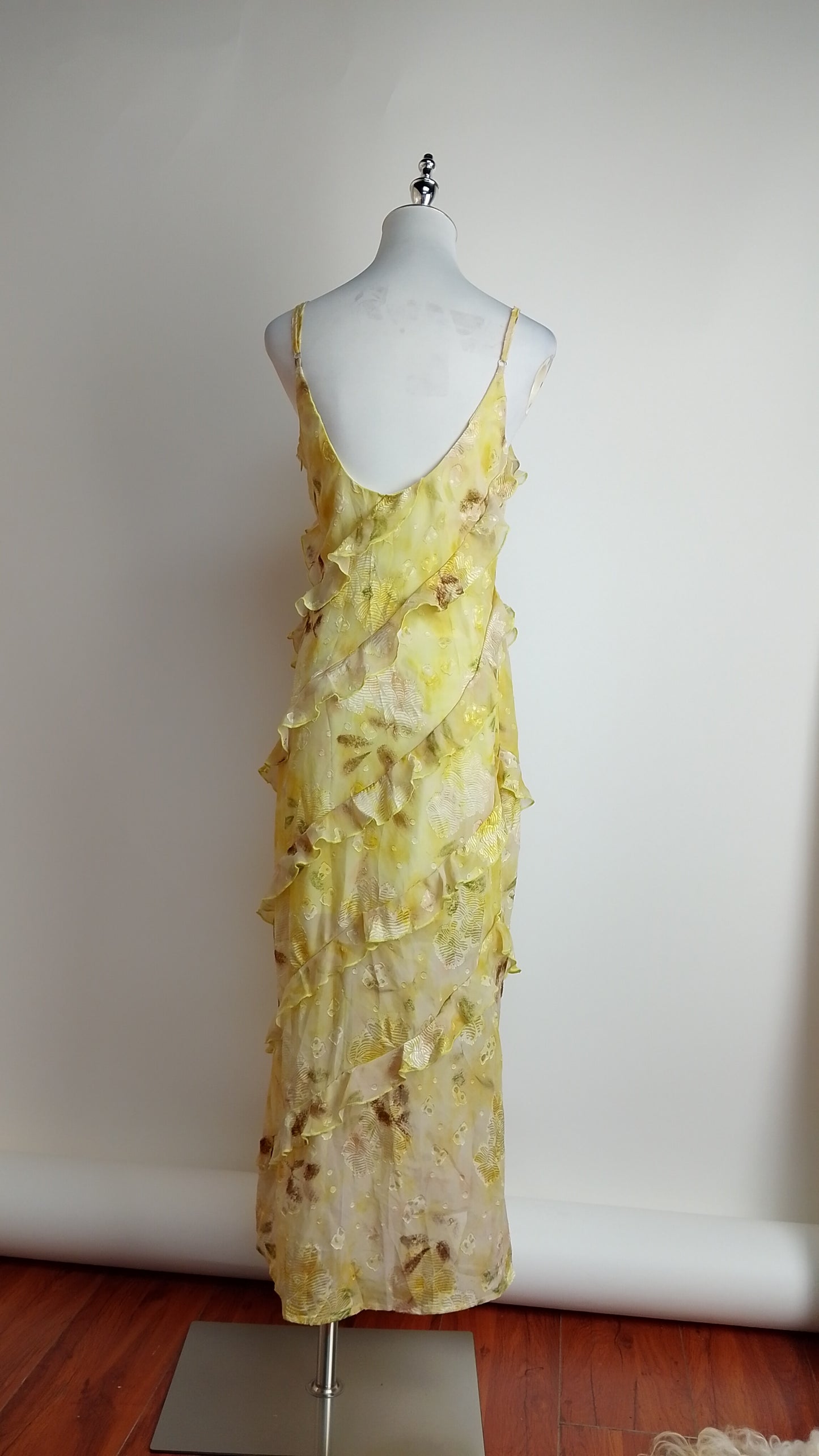 Vestido largo amarillo floral / UV18
