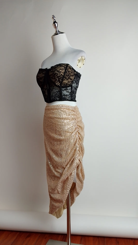 UV35 – Falda dorada