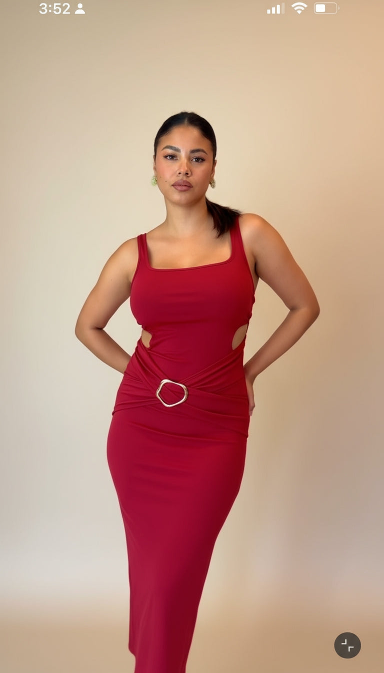 Vestido Rojo con Cut Outs y Aro Decorativo/ ANU74
