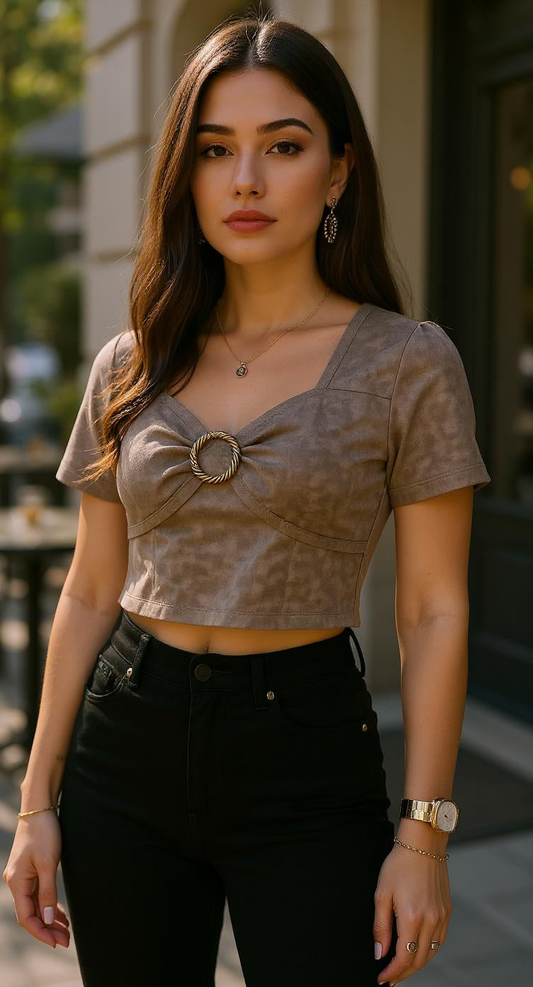 Top marrón con moño frontal / P251 image 1