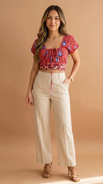 Blusa Crop Floral con Escote Corazón / ANB26031