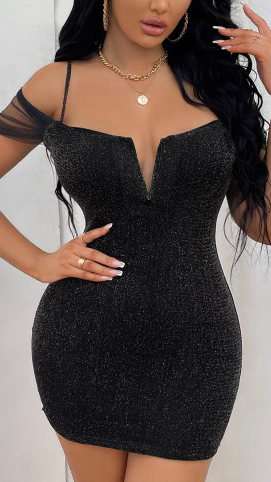 Vestido Corto Negro con Escote / V212 image 0