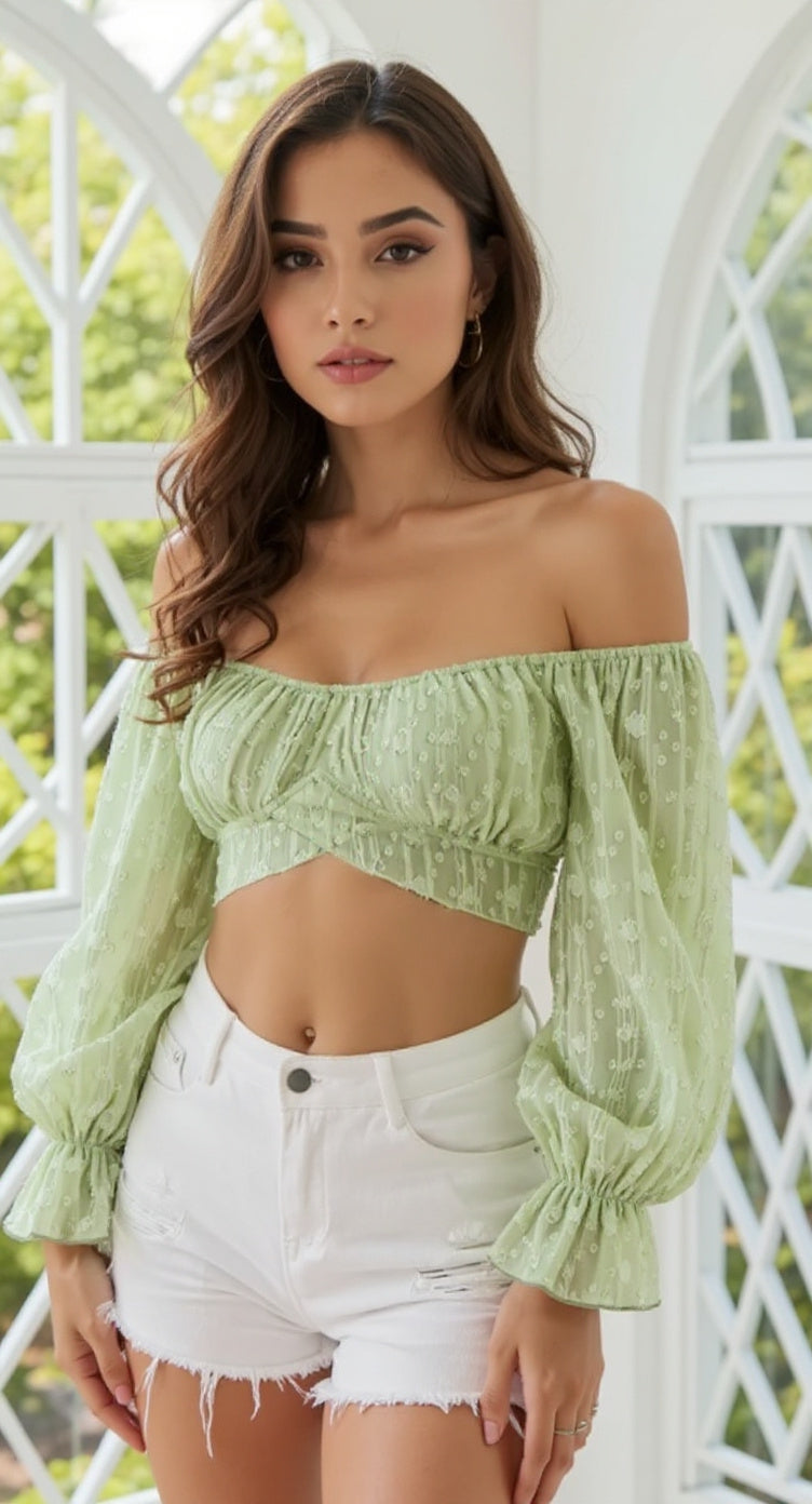 Top verde menta off-shoulder con volados / V1 image 3