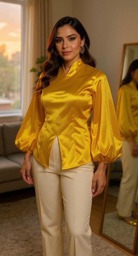 Blusa satinada con cuello en V/ AO8 image 0