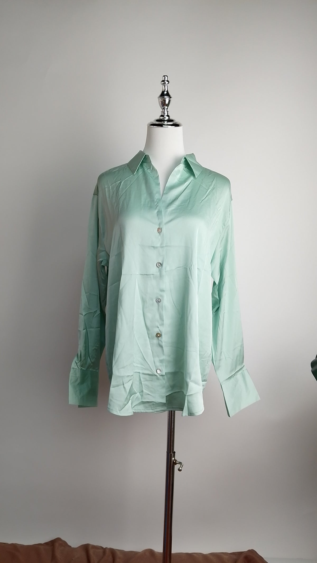 Blusa satinada / ANB06