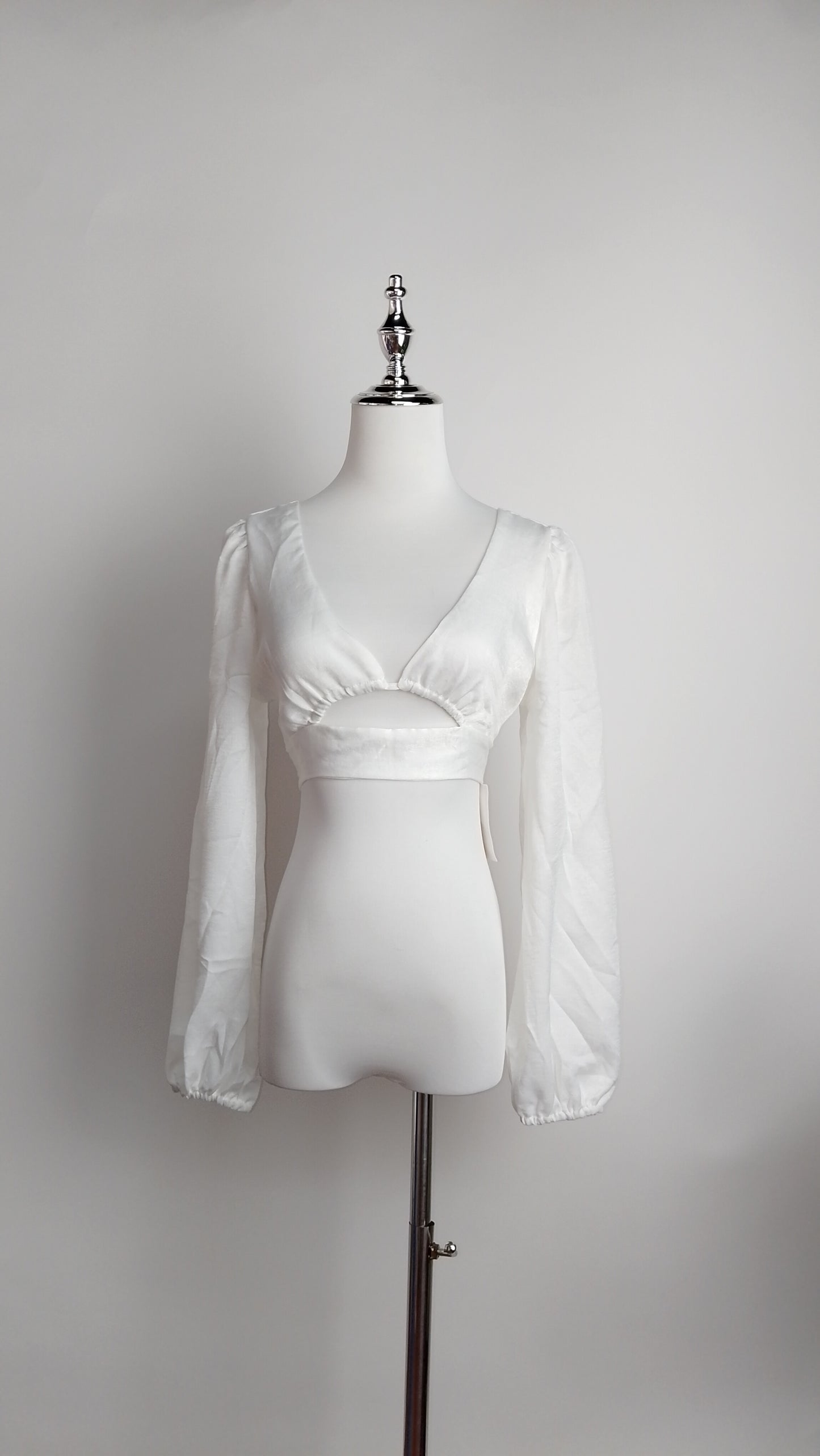Blusa blanca ajustada / ANB07