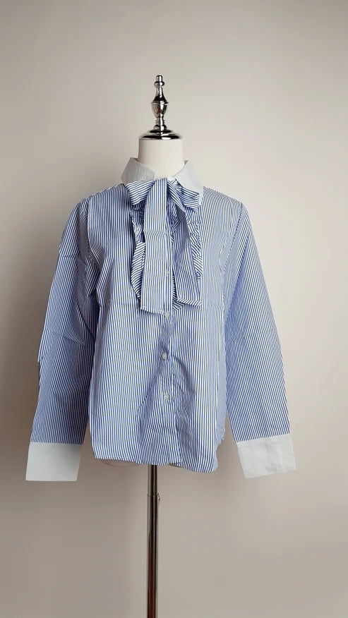 Blusa celeste con lazo + Falda azul satinada /OUTEV59