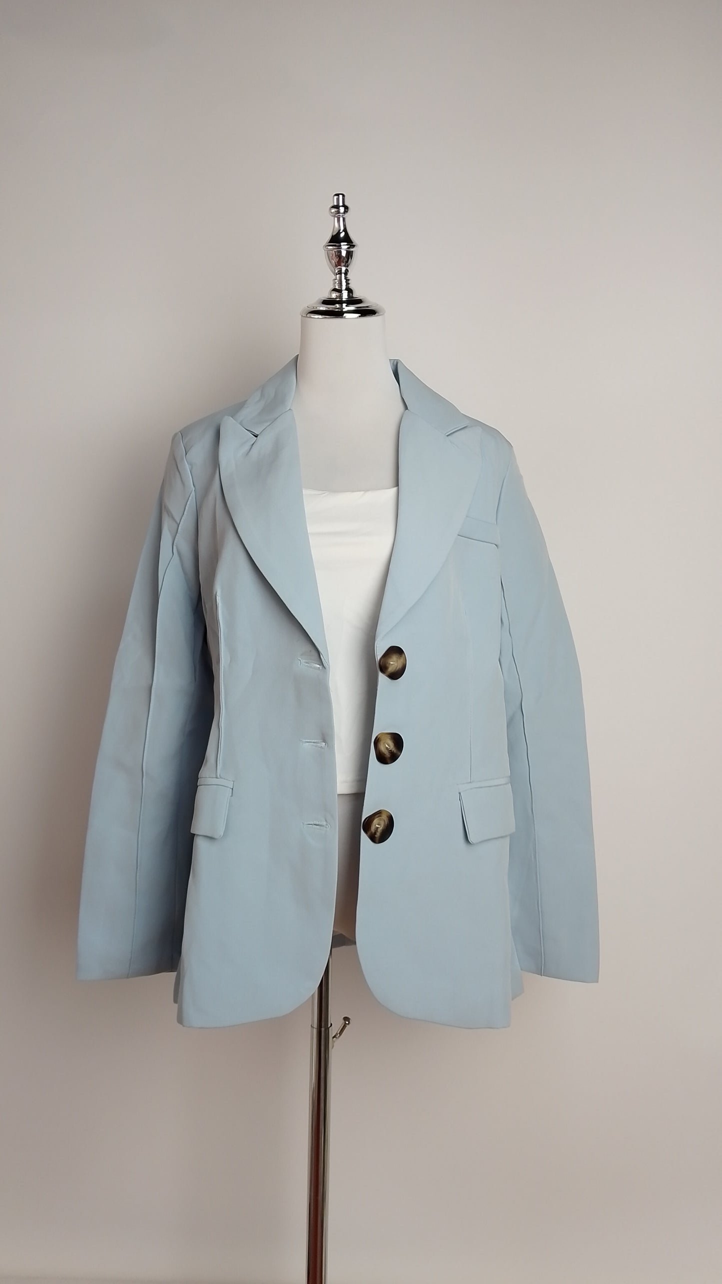 Blazer celeste con botones – ANBL2604