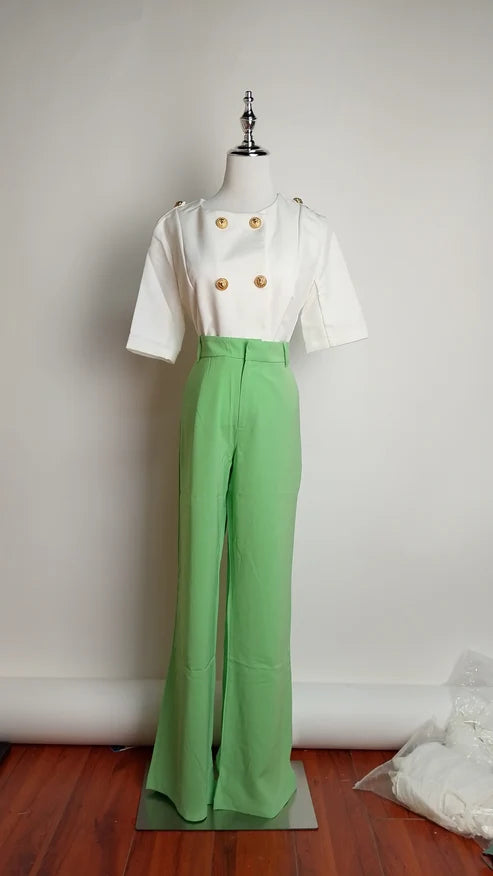 Top Strapless con Pedrería marca D&M + Pantalón palazzo verde + Blazer Blanco /OUTEV58