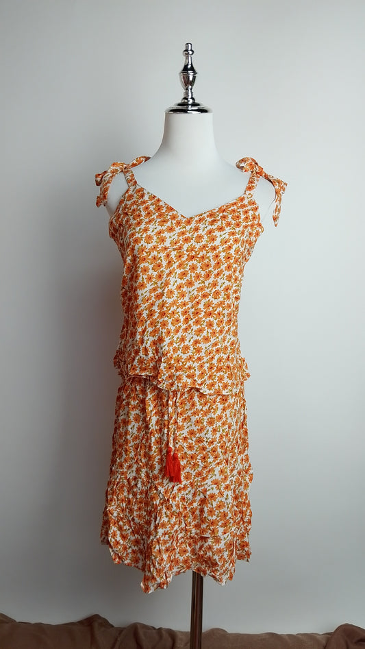 Set naranja con tirantes y estampado / ANS06