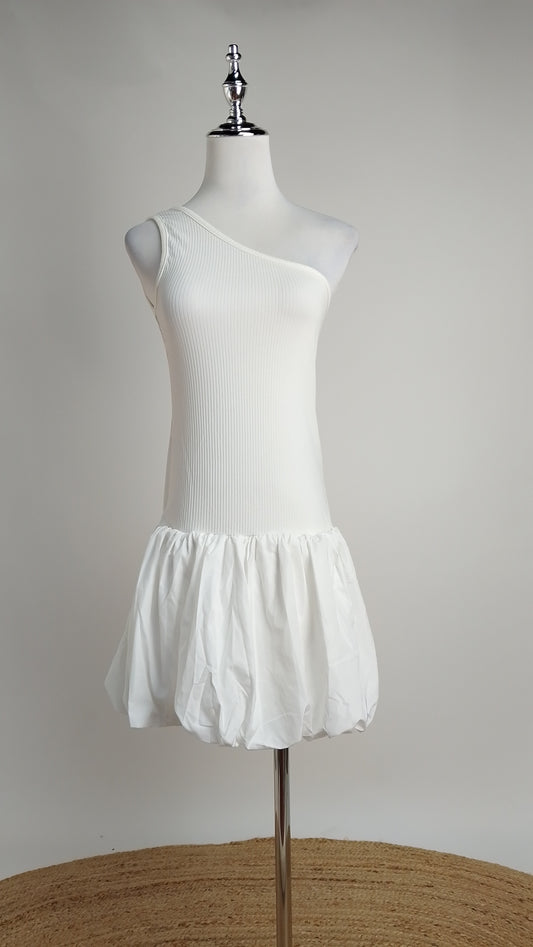 Vestido corto blanco volumen / ANV102