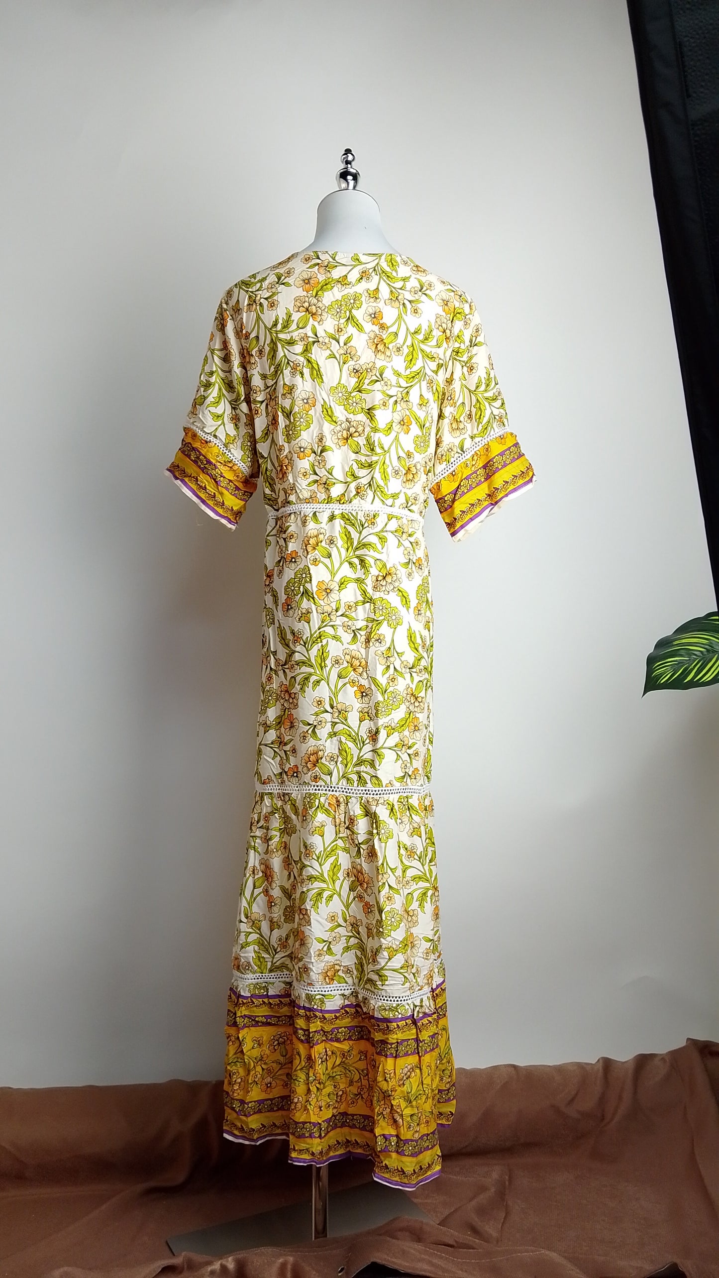 Vestido amarillo floral bohemio / ANV28