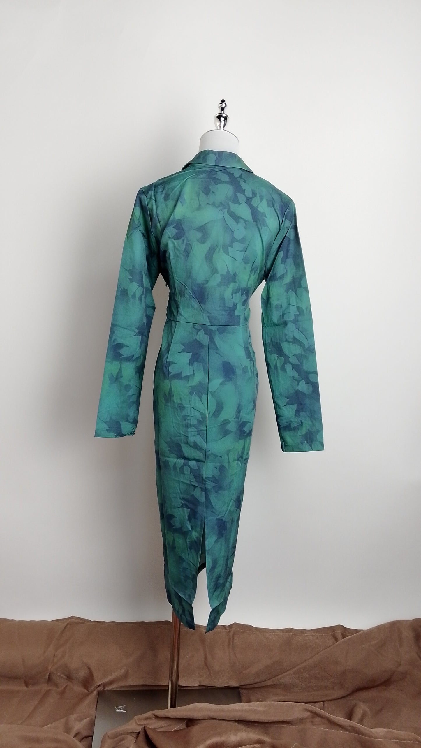 Vestido midi satinado cruzado / ANV50