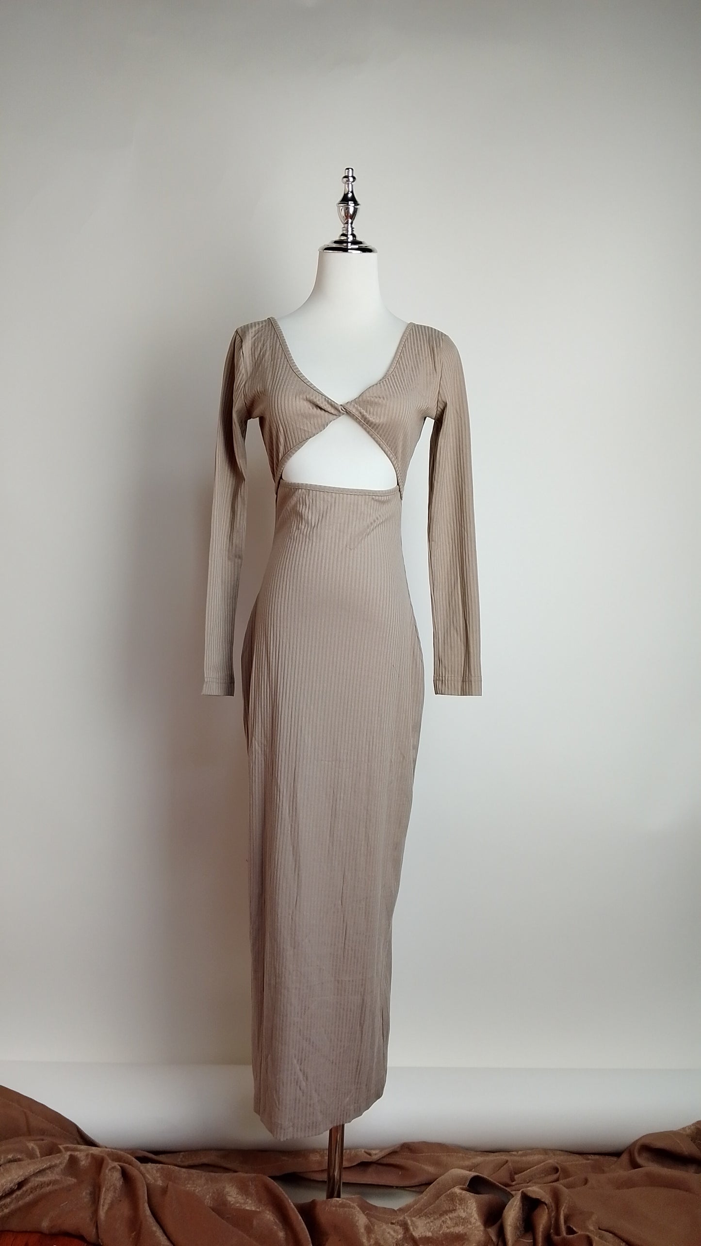 Vestido midi beige / ANV77