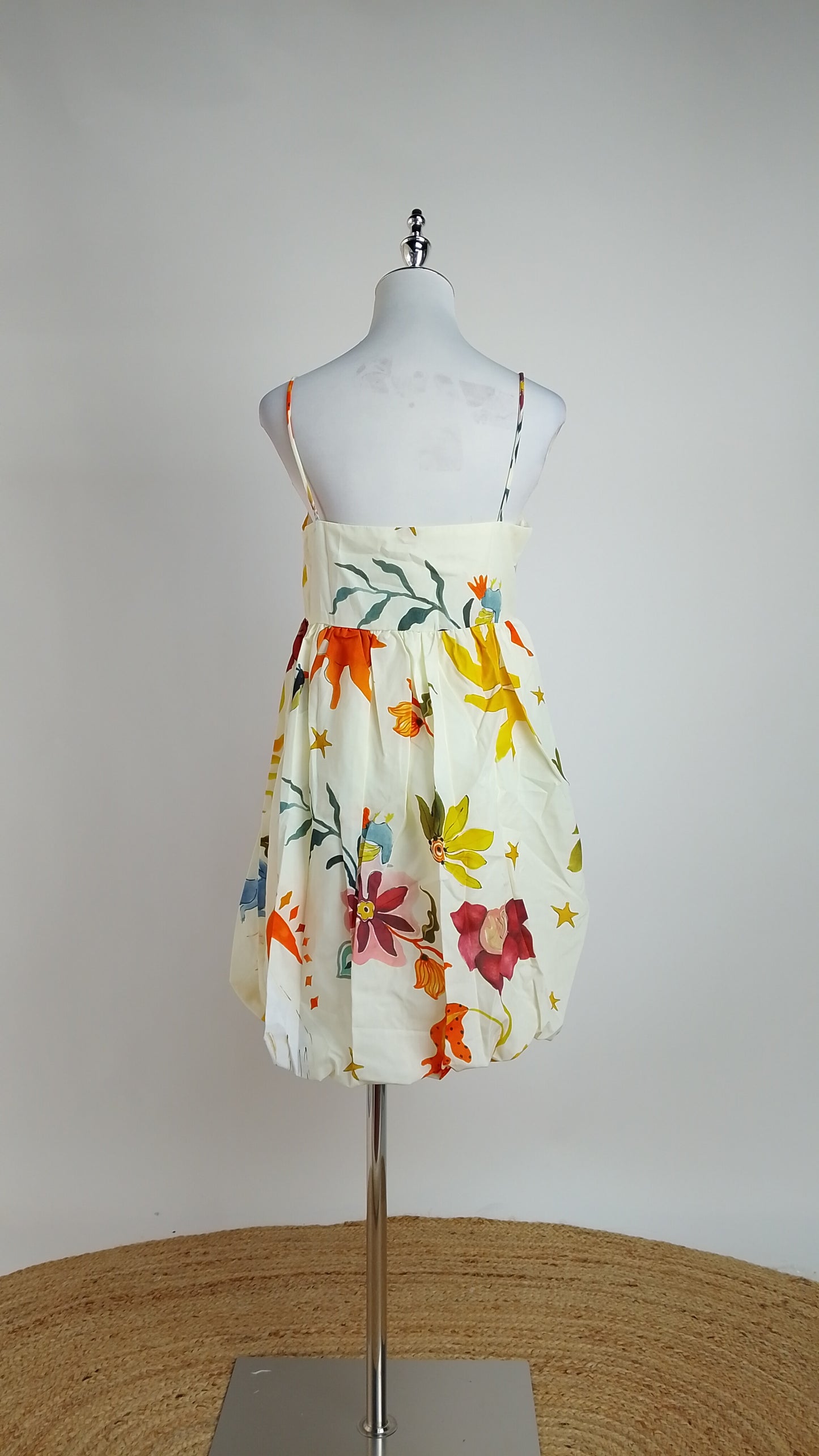 Vestido corto floral blanco / ANV82