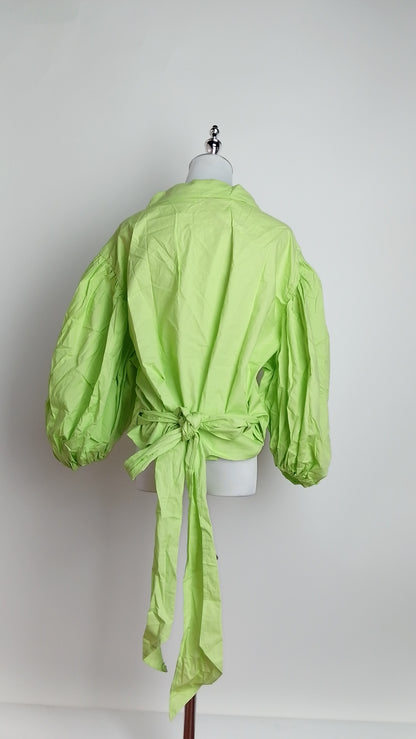 Blusa verde con lazo / AO124