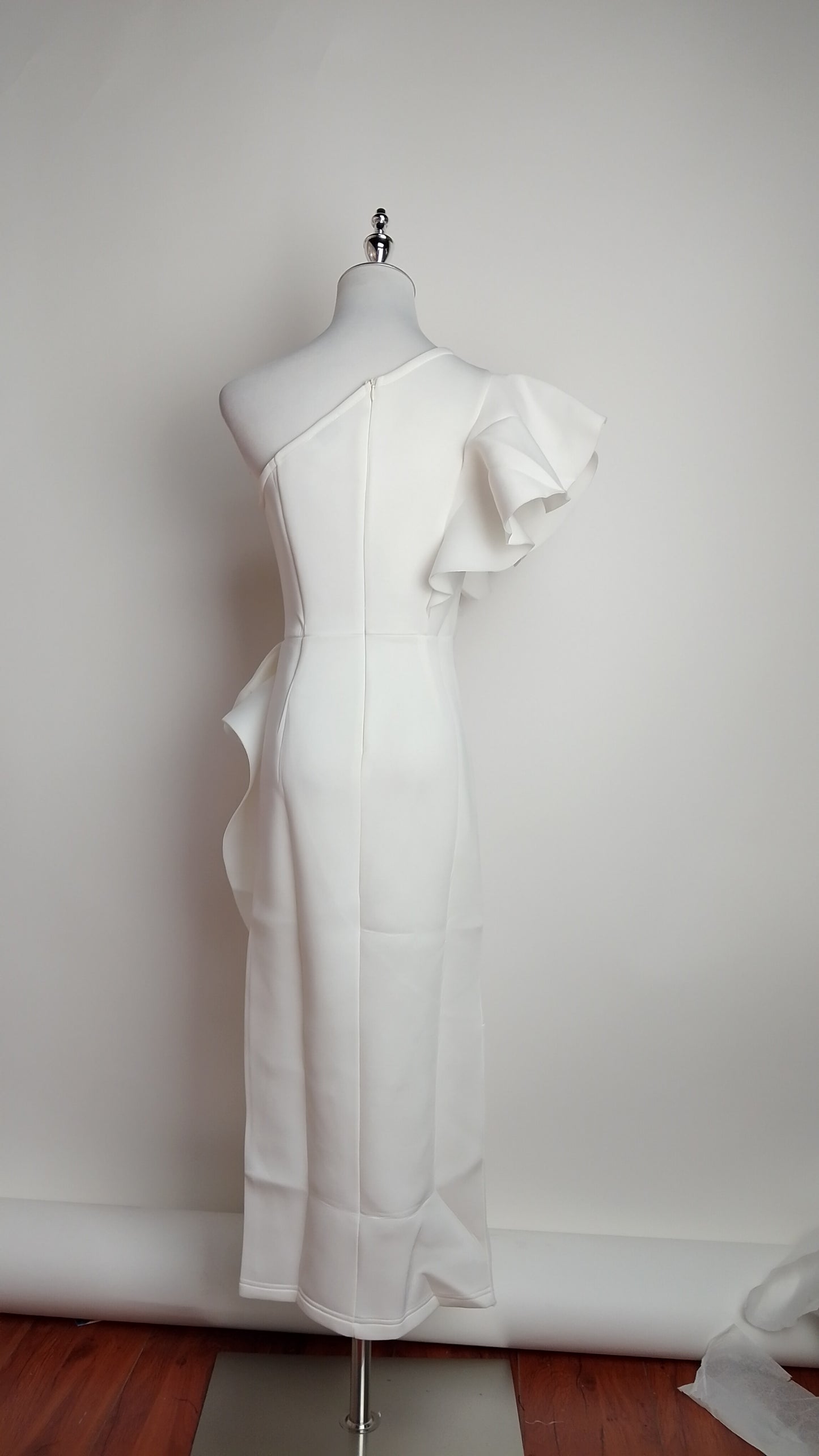 Vestido abertura en hombro / AO195