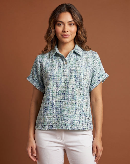Blusa Estampada de Manga Corta con Cuello Camisero / ANB26049