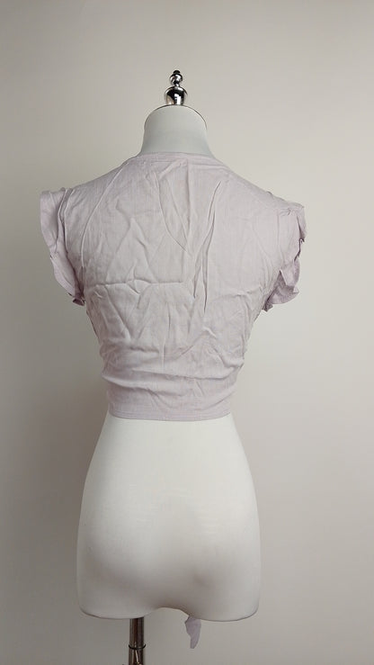 Crop Top con Volantes y Nudo Frontal / ANB18