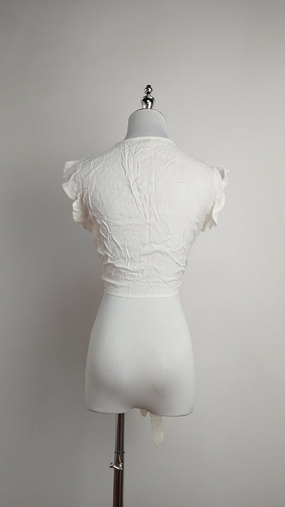 Crop Top con Volantes y Nudo Frontal / ANB18