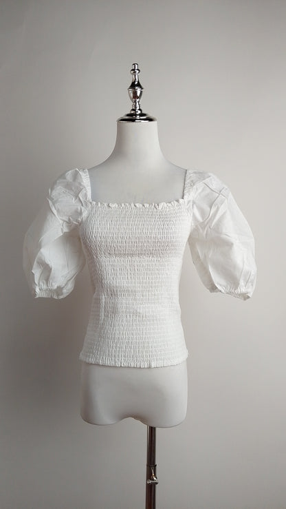 Blusa blanca manga corta romántica / ANB30