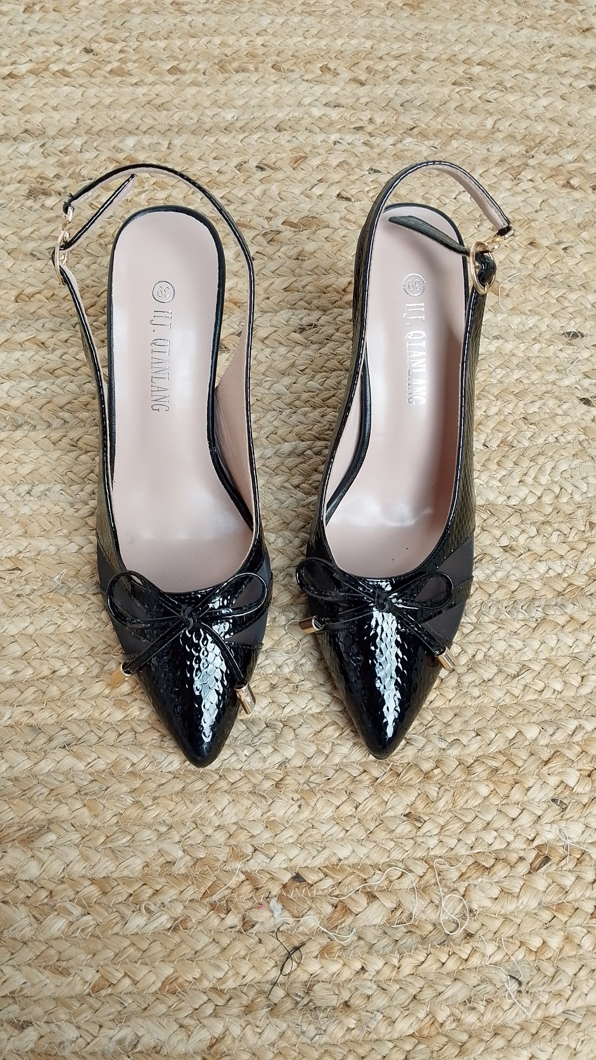 Tacones de Punta Contrastante / Z260132