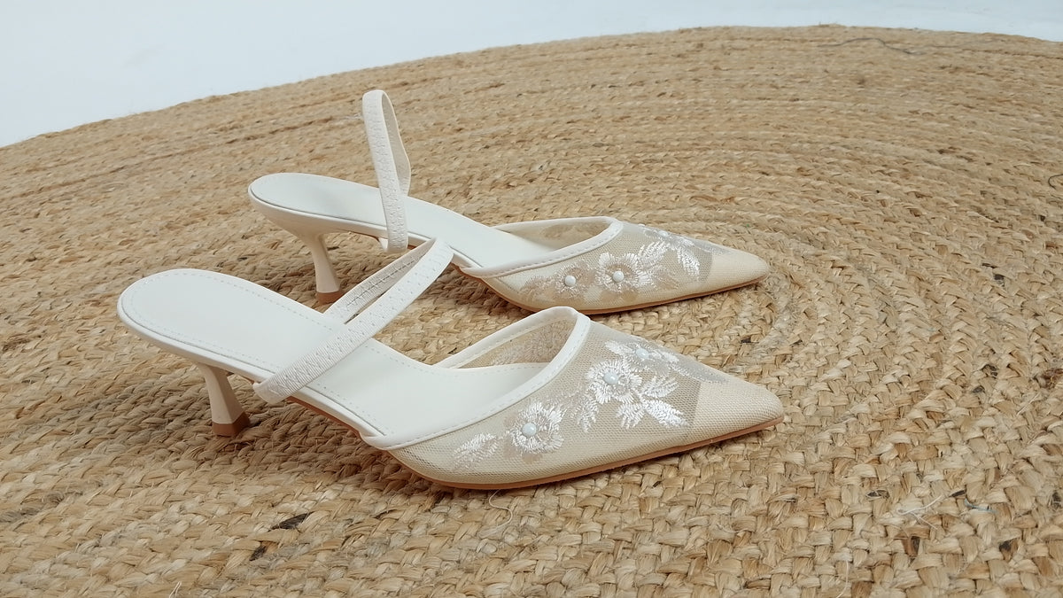Tacones Blancos de Encaje / Z260129
