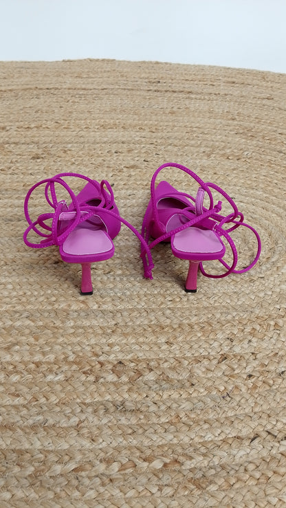 Tacones Fucsia de Tiras / Z260137