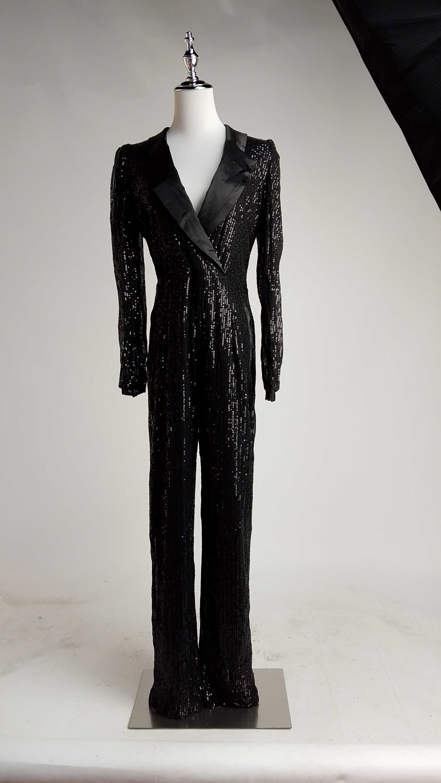 Enterizo negro de lentejuelas D&M / V461