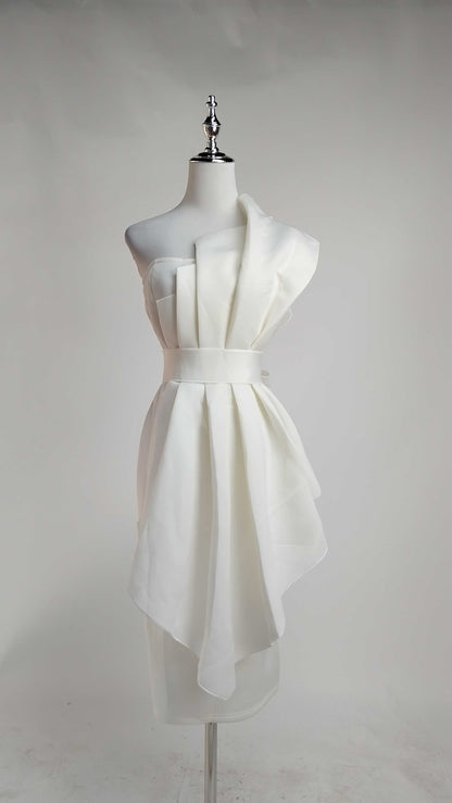 Vestido blanco corto drapeado / AO67