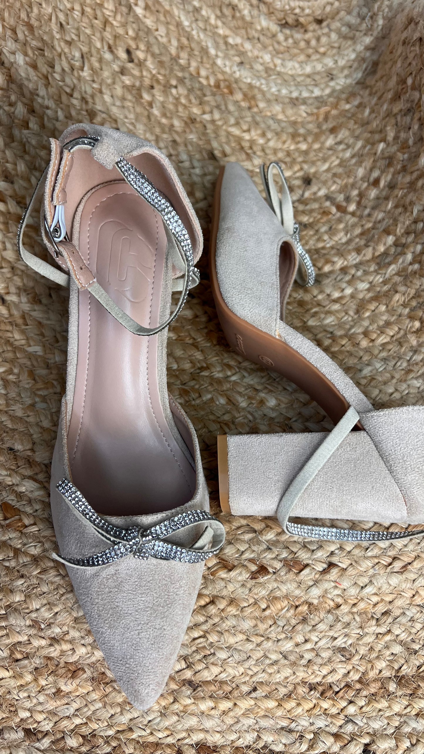 Zapatos Tacón Nude con Tiras Brillantes / Z260127