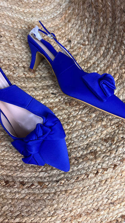 Zapatos Tacón Azul Eléctrico con Moño / Z260114