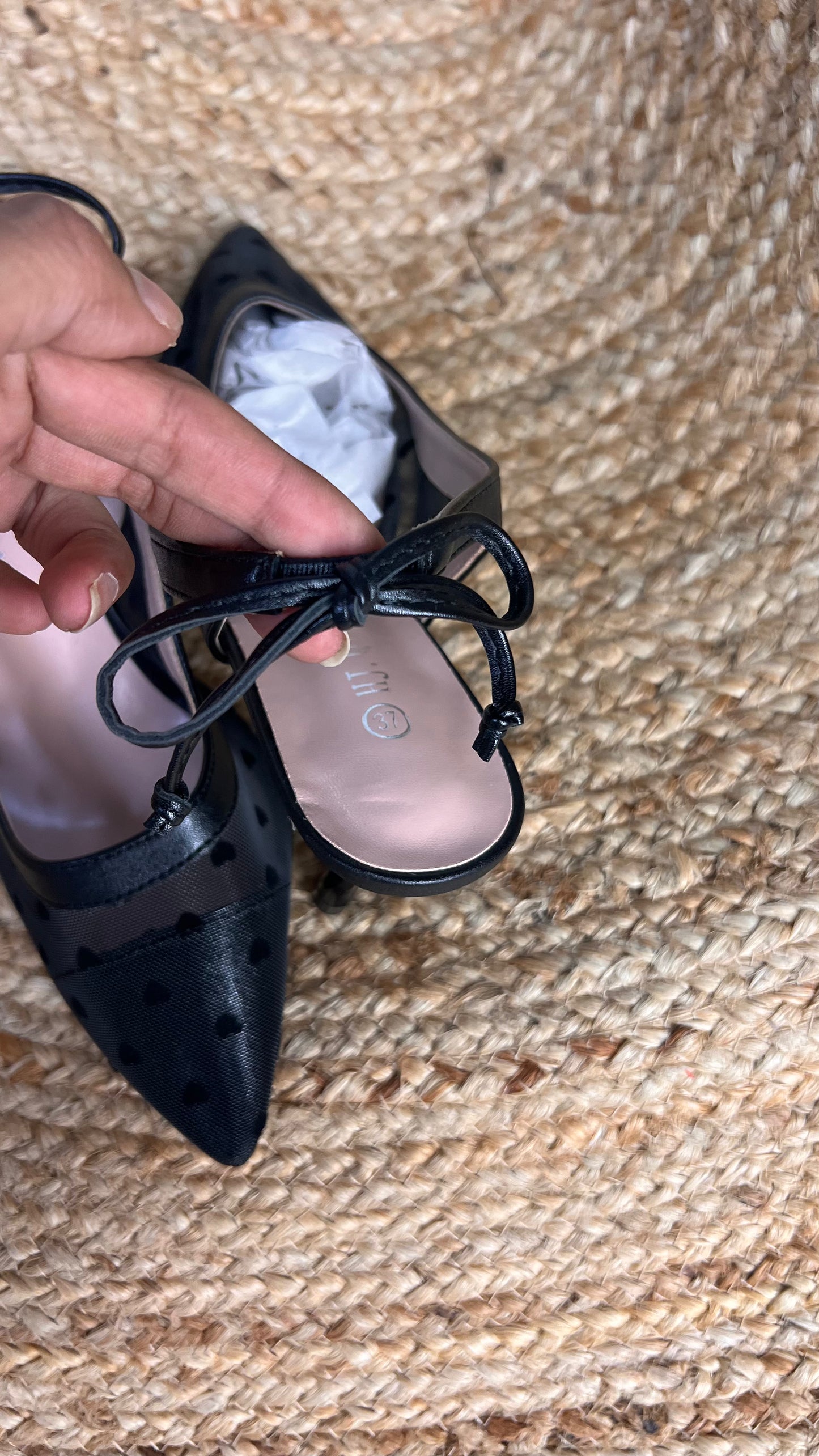 Zapatos Tacón Negro Malla Corazones / Z260112