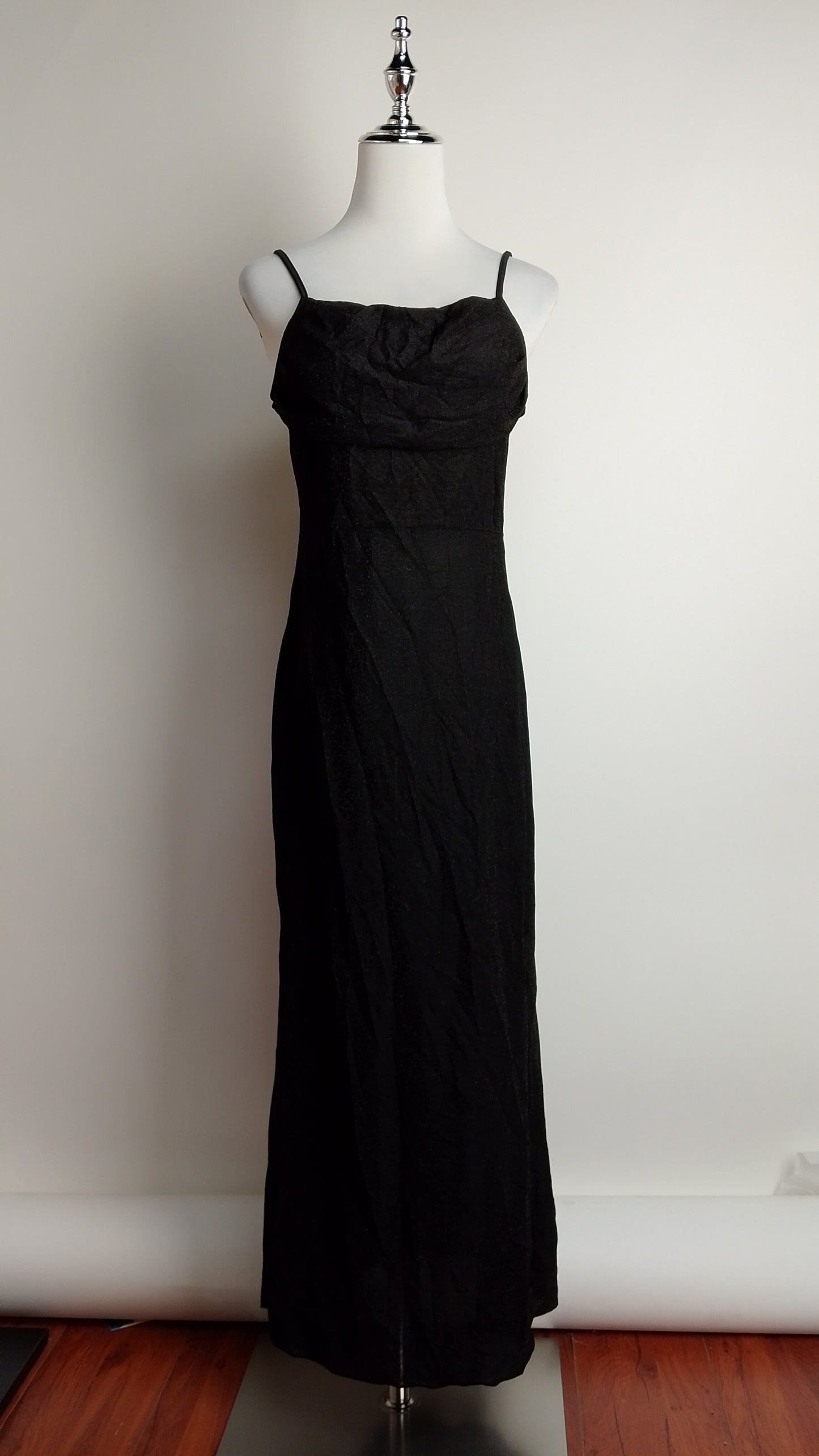 Vestido Largo Negro Clásico / SH76