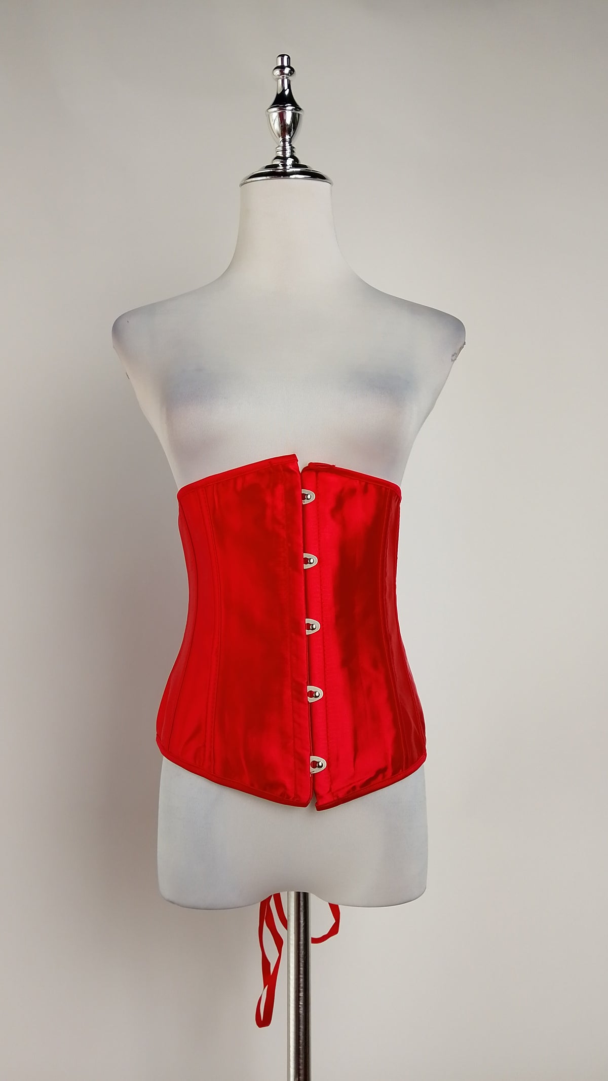 Camisa Azul Celeste de Manga Larga + Corset Elegance + Pantalón palazzo plateado /OUTEV70