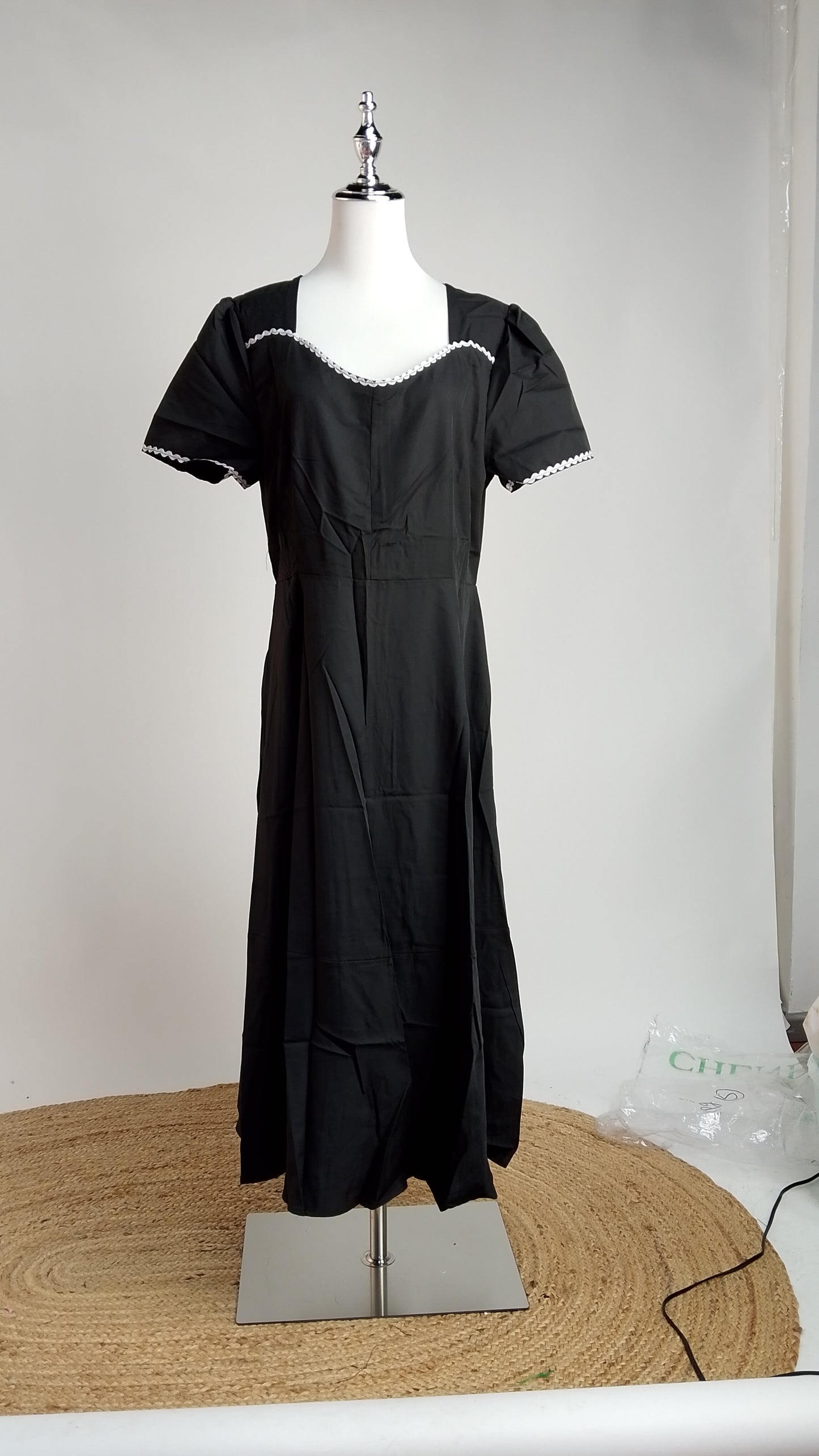 Vestido Negro Midi / L55A