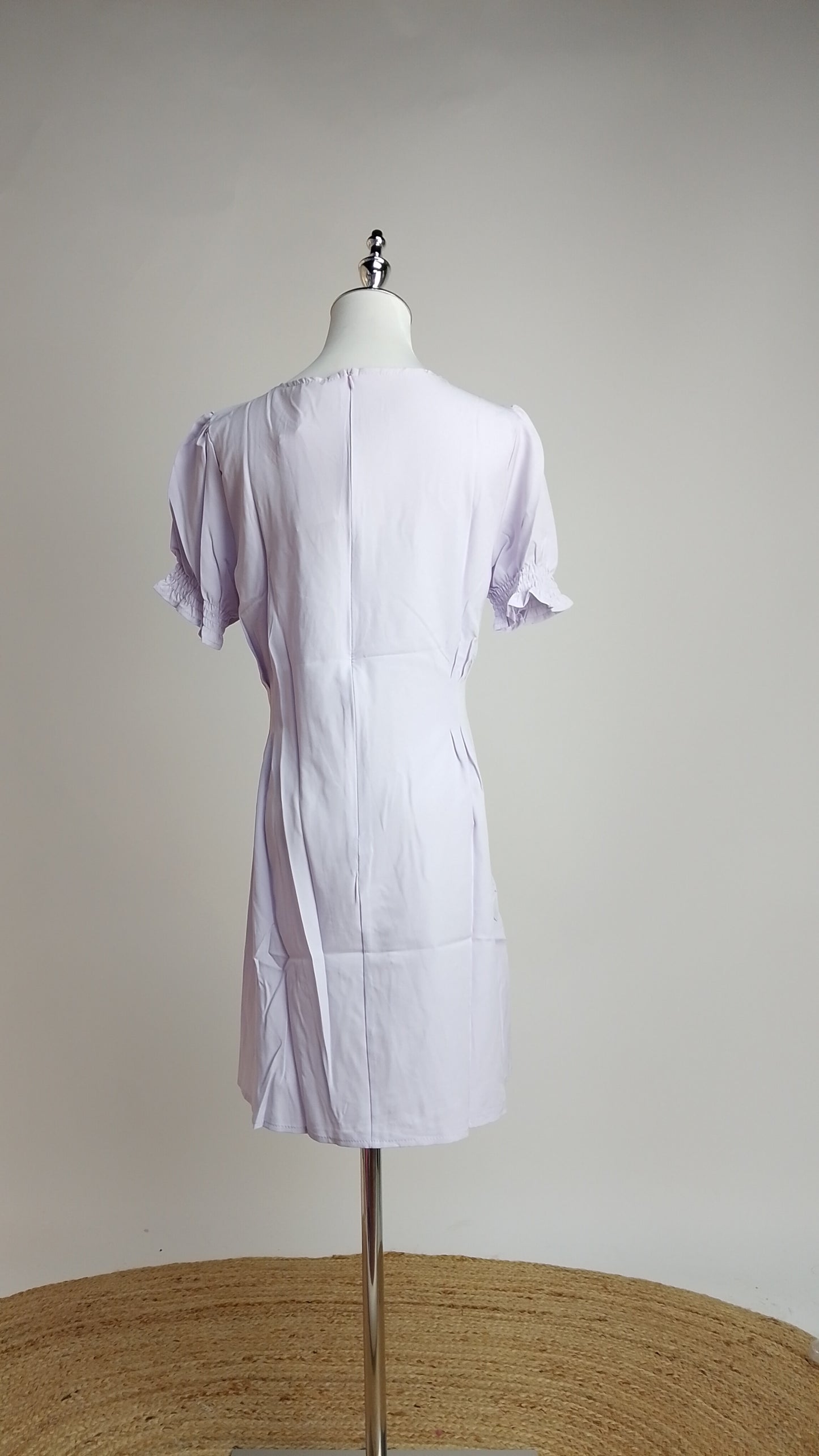 Vestido de Corte Recto / L66A